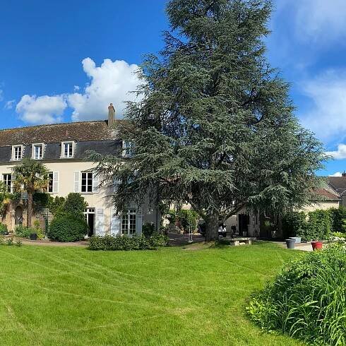 LE PRIEURE SAINT AGNAN - Updated 2025 Prices & B&B Reviews (Cosne-Cours-sur-Loire, France)