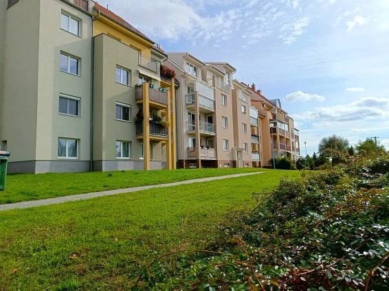 Pronájem bytu 2+kk, 36 m², ul. Poslušného, Brno - Líšeň - Vaše realitní makléřka 