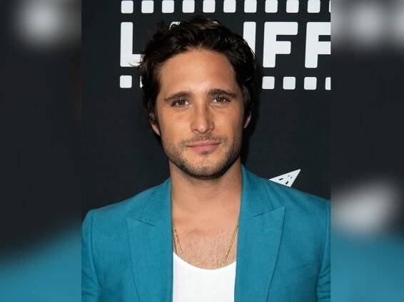 Diego Boneta Wanted His First Novel to be a Steamy, Sexy Summer Read