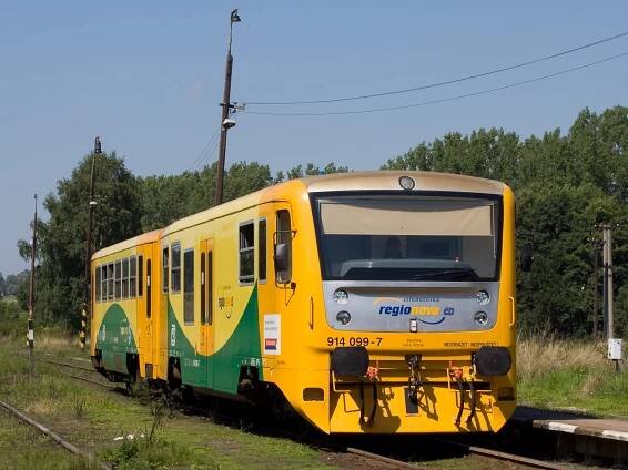 Motorová jednotka 814