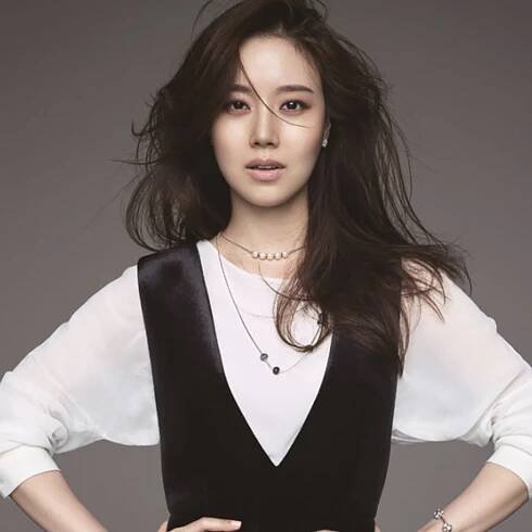Moon Chae Won 8