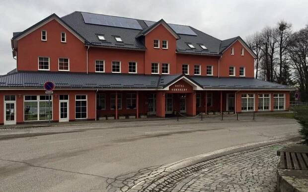 WELLNESS HOTEL HUKVALDY - Prices & Lodge Reviews (Czech Republic)