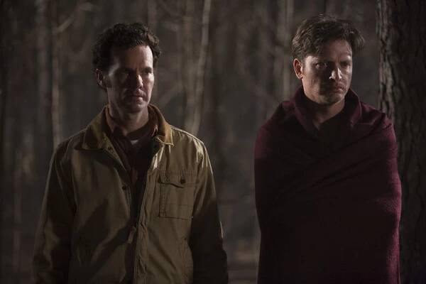 Rectify - Weird as You - Z filmu - Sean Bridgers, Aden Young