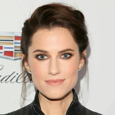 dark-brown-hair-emily-rata