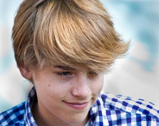 Soubor:Cole Sprouse 2010.jpg – Wikipedie