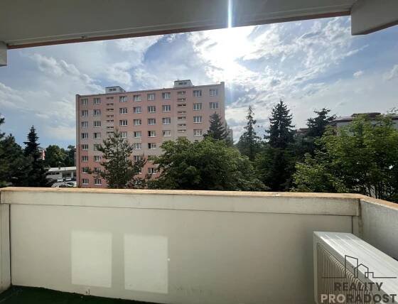 Pronájem bytu 3+1 s balkonem a klimatizací v Jihlavě, nájem bytu 3+1 balkon, klimatizace, Jihlava