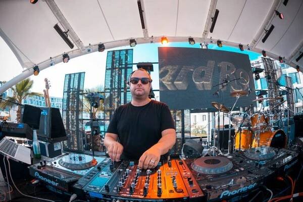 PAUL REYNOLDS - Ibiza Clubbing Guide