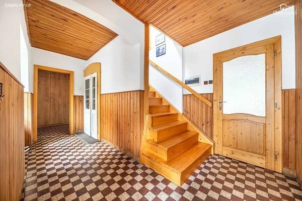 Prodej rodinného domu 294 m², pozemek 1007 m² Počapská, Březnice - Prodej nemovitosti Plzeň - Lenka Baráková