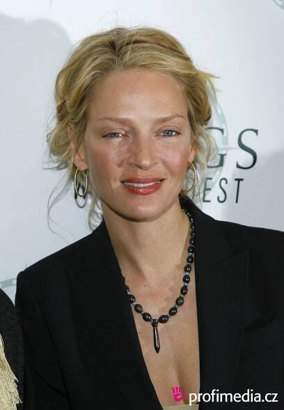 Uma Thurman - celebrity účes - HappyHair