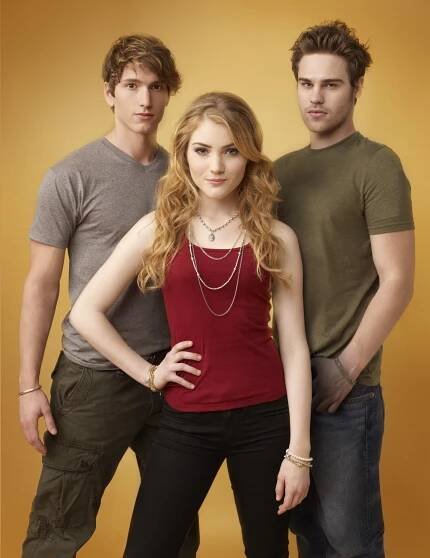 Benjamin Stone, Skyler Samuels, Grey Damon - The Nine Lives of Chloe King - Promo