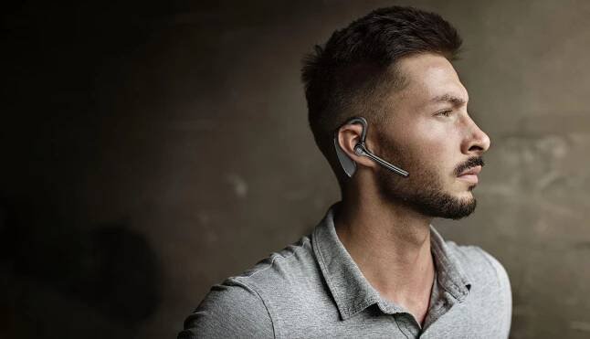 Bluetooth headset Cellularline Fluent v ergonomickém designu, černá