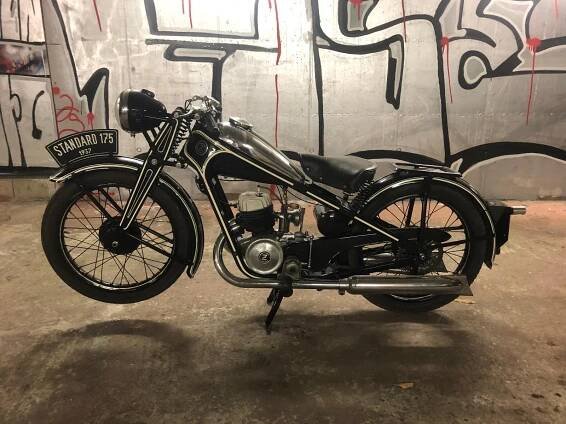 ČZ 175 Standard - Auto-moto