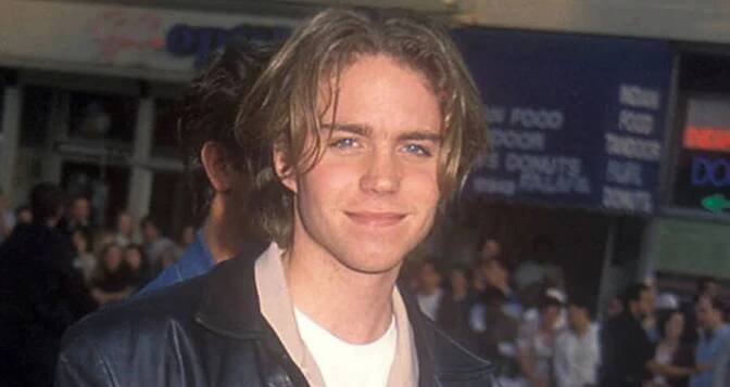 The Tragic Story Of Jonathan Brandis, The Beloved Child Star Who Died By Suicide After His Career Stalled
