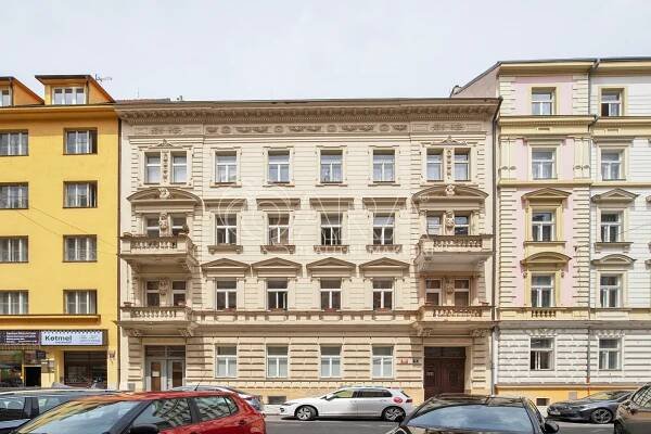 Prodej atypického bytu o velikosti 126m2 v těsné blízkosti Janáčkova nábřeží - Praha 5, obrázek č. 2