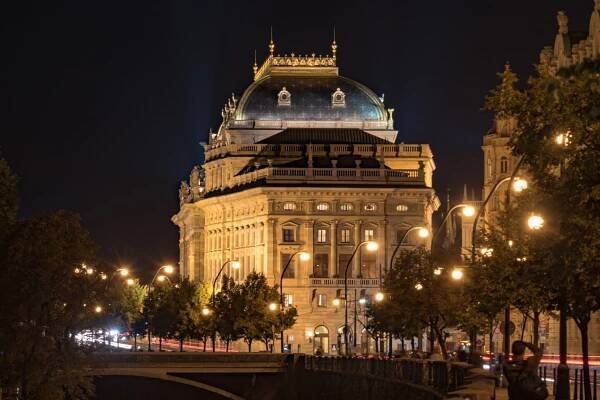 Franz Kafka und Austropop: Das Filmfest ist wieder in Prag! - LandesEcho