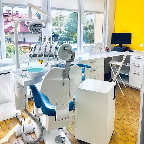 Centrum Stomatologii "Bałtycka" | Usługi stomatologiczne i protetyczne