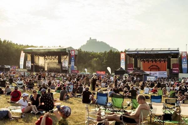 Kde se dobře najíst na Hradech, Benátské a dalších festivalech
