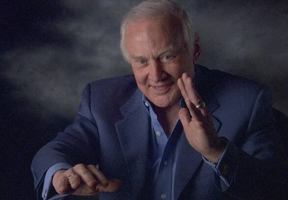Buzz Aldrin - Ve stínu Měsíce - Z filmu
