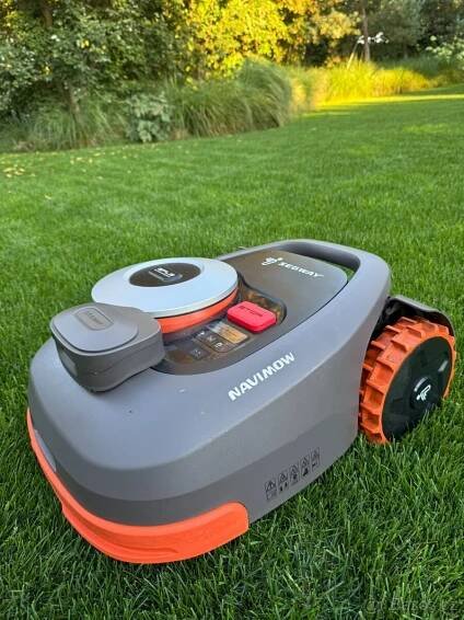 Robotická sekačka Segway Navimow H1500E + VisionFence - Trutnov
