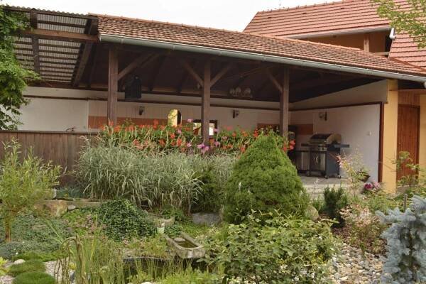 Zahrada ubytování Penzion Farma Dvorec