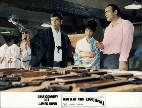 Tecuró Tanba, Akiko Wakabajaši, Sean Connery - Žiješ jenom dvakrát - Fotosky