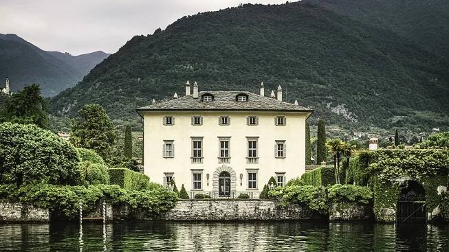 Klášter opulence a neřesti. Vila z filmu Klan Gucci se dá pronajmout na Airbnb