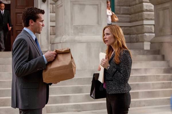 V těle boubelky - Begin Again - Z filmu - Jackson Hurst, Jaime Ray Newman