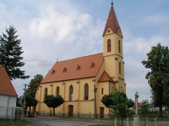 Kostel svatého Filipa a Jakuba (Slavče) – Wikipedie