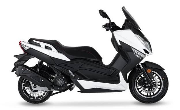 Skútr MAXON OPTIMUS 125 - EURO 5+, bílý - YY T9E5PLUS-125-BIL