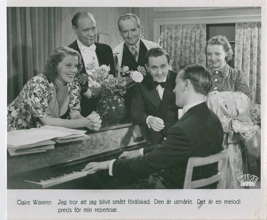 Sickan Carlsson, Gösta Cederlund, Ragnar Widestedt, Åke Söderblom, Georg Løkkeberg, Carin Swensson - Gentleman att hyra - Fotosky