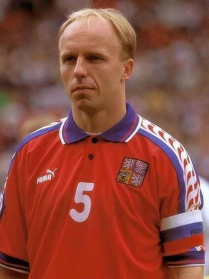 Miroslav Kadlec vedl českou reprezentaci na mistrovství Evropy v roce 1996 jako kapitán.