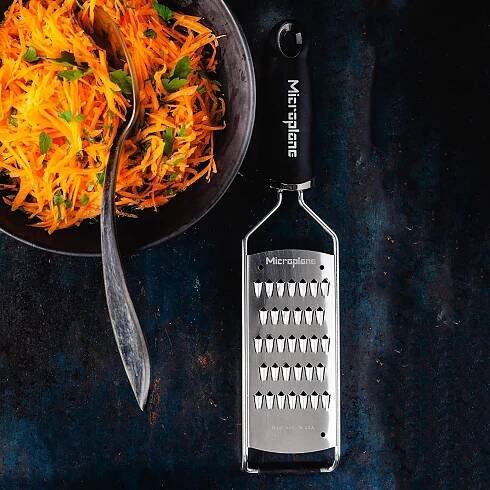 Struhadlo Julienne, 30,5 x 6,6 cm, "Gourmet" - Microplane | KitchenShop