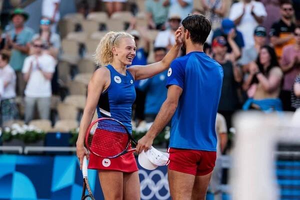 SINIAKOVÁ/MACHÁČ čtyřhra LIVE [2.8.] LOH 2024 tenis online