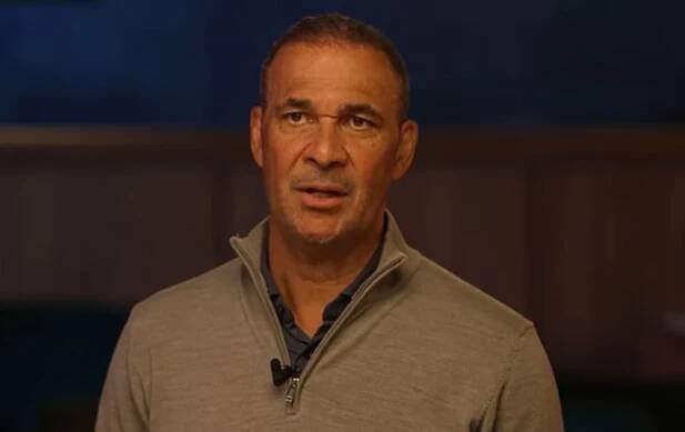 Gullit recently recalled an awkward interaction with the Chelsea chairman