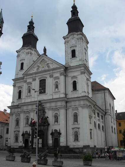 Soubor:Barokní kostel na náměstí - Klatovy.JPG – Wikipedie