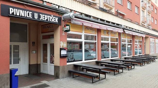 Pivnice U Jeptišek v Mostě.