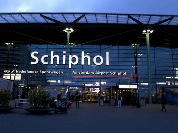 Mezinárodní letiště Schiphol v Amsterdamu.