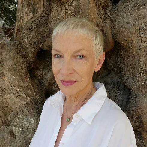 Annie Lennox: “I Don’t Buy Into the Game”