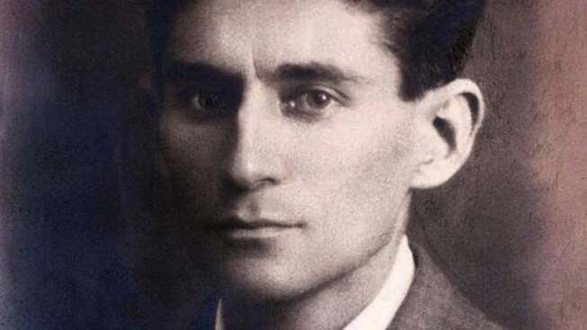 Svět knihy a Franz Kafka: Své texty považoval za nesmírně vtipné, připomíná jeho ilustrovaný životopis