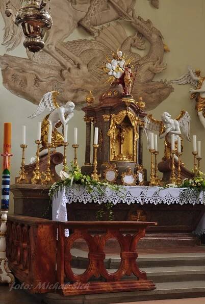 Soubor:Kostel sv. Jiří Velké Opatovice 43.JPG – Wikipedie