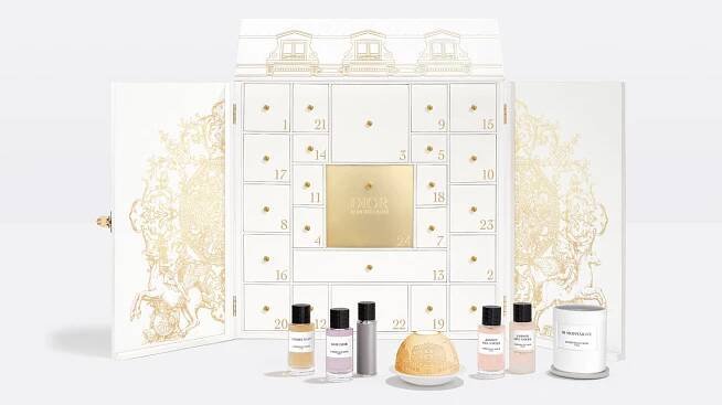 Galerie: Nejkrásnější beauty adventní kalendáře, po kterých toužíme | Elle.cz