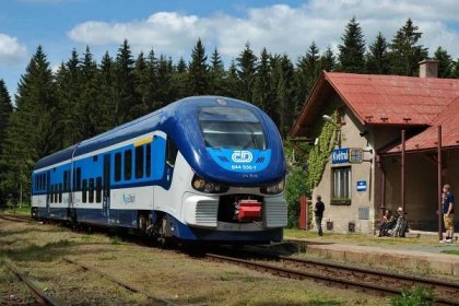 Správa železnic přemýšlí, jak zrychlit trať z Pardubic do Svitav a Havlíčkova Brodu