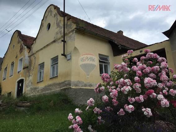 Prodej bývalé zemědělské usedlosti v Těšovicích u Prachatic
