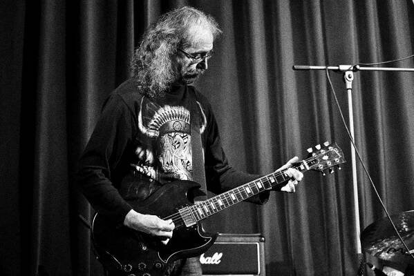 Kolínem zněly žánry blues i jižanský rock, hráli David Evans, Luboš Andršt a Pumpa