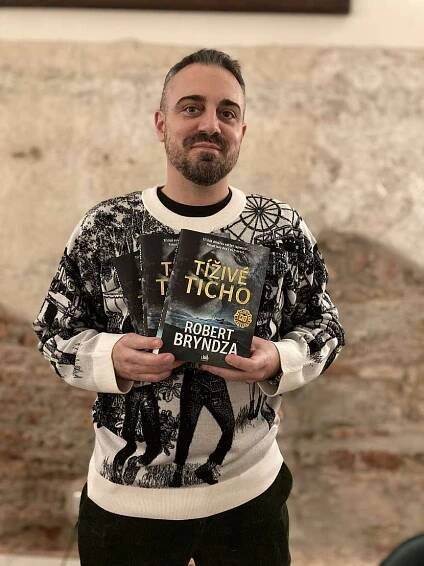 Psychologický thriller TÍŽIVÉ TICHO