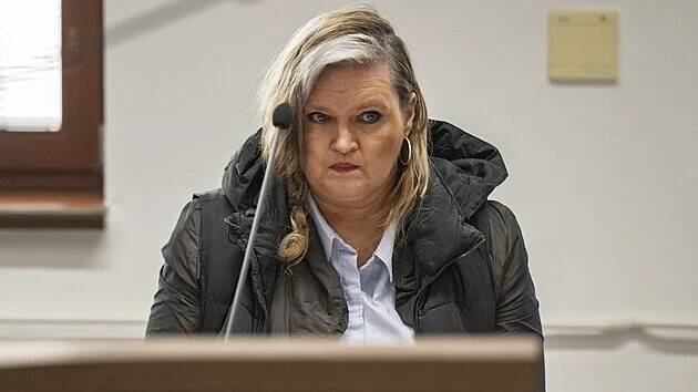 Písecký soud zprostil bývalou novinářku Janu Peterkovu obžaloby z šíření poplašné zprávy. (6. června 2025)