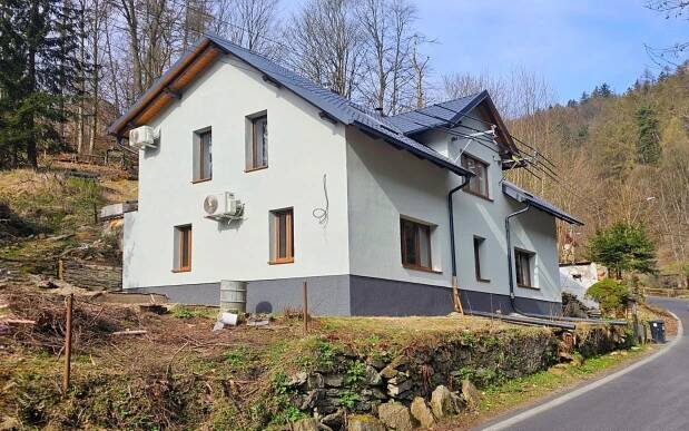 Ostatní, Hlavní, Perštejn, 163 m²