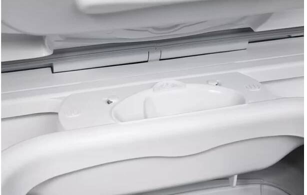 Vrchem plněná pračka Electrolux EW2TN5061FC + Prací prostředek na rok ZDARMA (2)