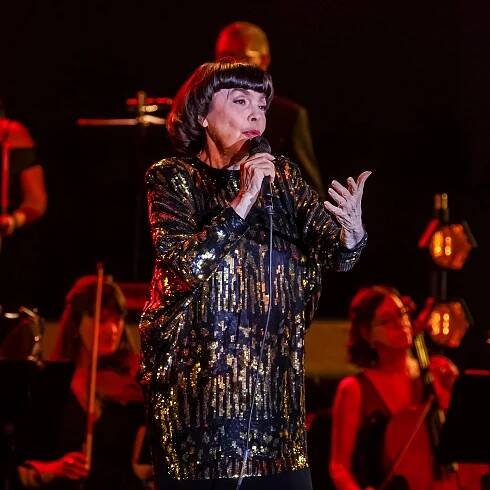 Podrobný fotoreport z koncertu Mireille Mathieu v pražském Kongresovém centru - Spycross