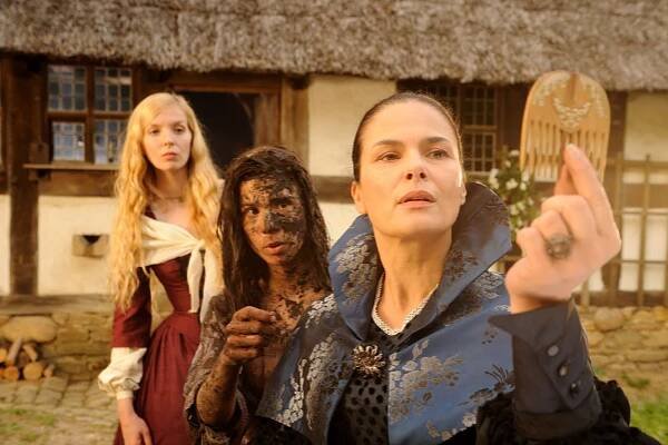 Popelka - Z filmu - Pheline Roggan, Aylin Tezel, Barbara Auer